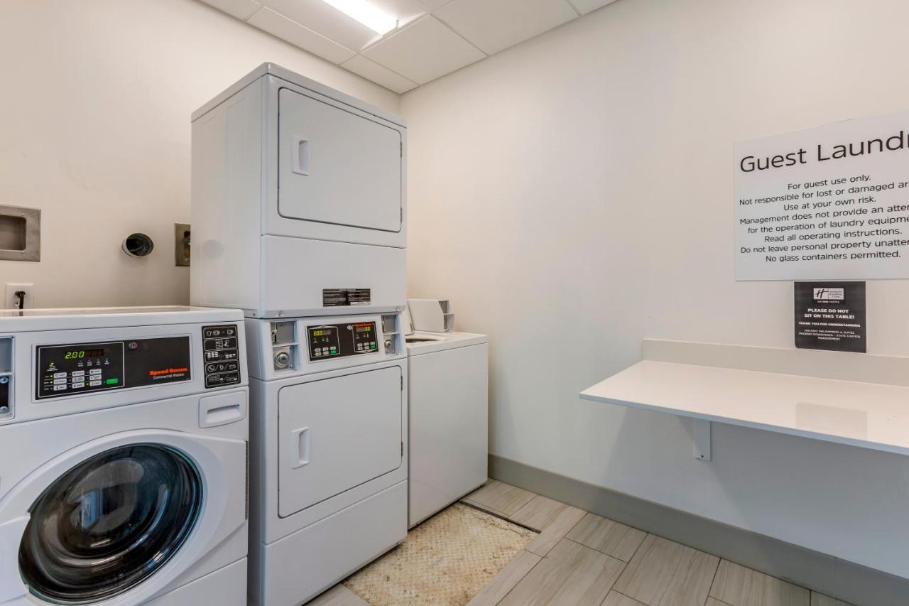 Holiday Inn Express & Suites - Phoenix Dwtn - State Capitol By Ihg Экстерьер фото