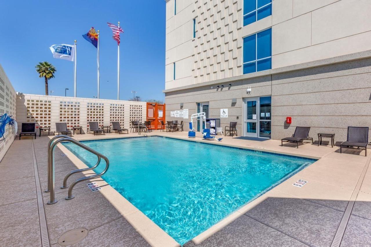 Holiday Inn Express & Suites - Phoenix Dwtn - State Capitol By Ihg Экстерьер фото