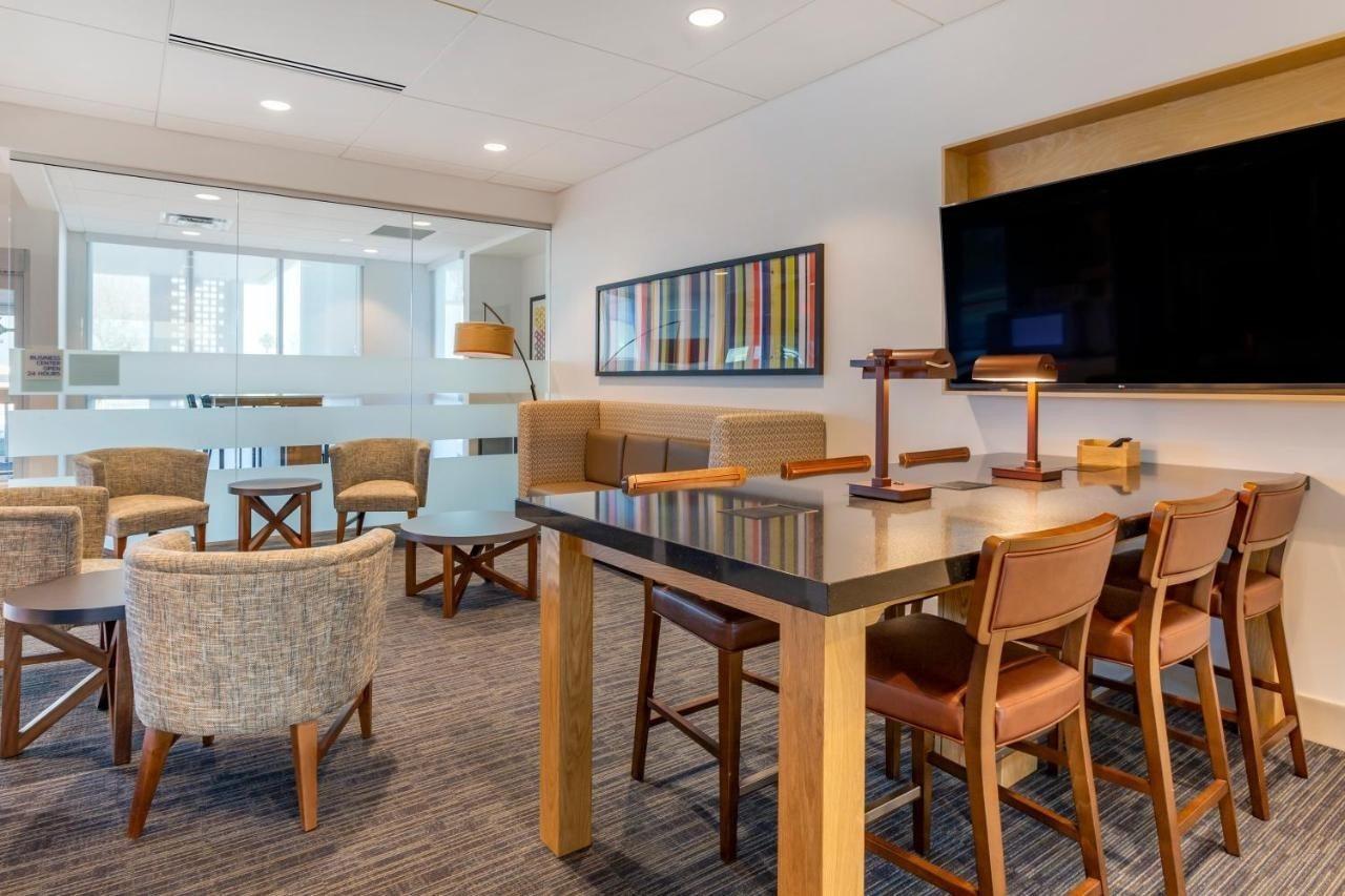 Holiday Inn Express & Suites - Phoenix Dwtn - State Capitol By Ihg Экстерьер фото